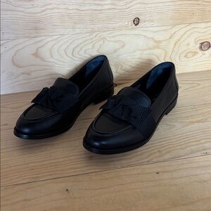 Quince Black Bow Penny Loafers size 6
